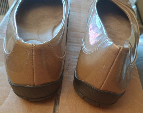 Planos de ballet Lifestride Danica patente quemado dorado bronceado sistemas suaves talla 8,5 usados en excelente estado - Imagen 6 de 8