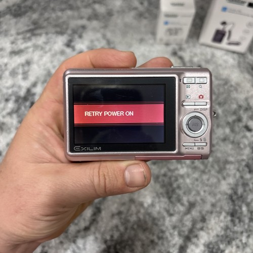 Casio EXILIM EX-Z77 Light Pink 7.2 MP Digital Camera Bundle *LENS ISSUE READ* - Picture 13 of 16
