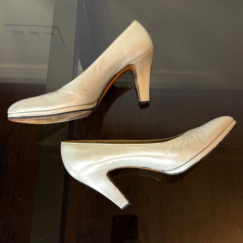 Vintage 80’s SALVATORE FERRAGAMO HEELS 9 40 Leather Court Shoes Pumps Retro - Picture 2 of 9