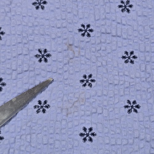 Giacca Denim & Co Felpa con Cappuccio Ricamata Fiocchi di Neve Leggera Grande Cabincore - Foto 12 di 16