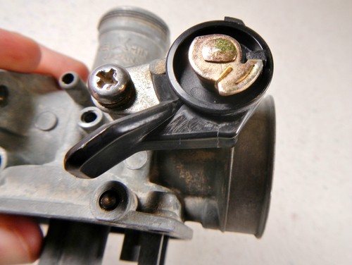 84 HONDA ATC110 CARBURETOR BODY HOUSING - Picture 10 of 10
