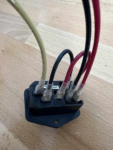 Assembled Power Socket with Fuse and 2 Ft wires Switch 3 Pin IEC320 Red B Yellow - 第 2/8 張圖片