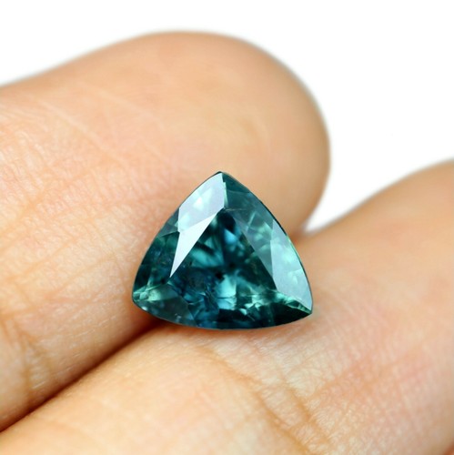 Zafiro verde azulado natural certificado 1,52 quilates SI Claridad Madagascar Trillón 7,3 x 6,7 mm - Imagen 4 de 5