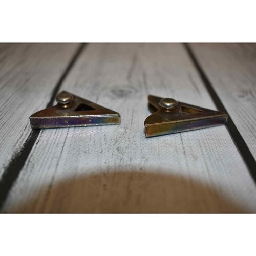 vintage horseshoe golds tone metal Collar clips - Picture 4 of 5