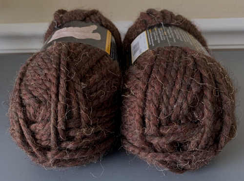 Lot of 2~Lion Brand Yarn Wool-Ease, Wood 404, Lambs Wool & Acrylic Super Chunky - Picture 4 of 4