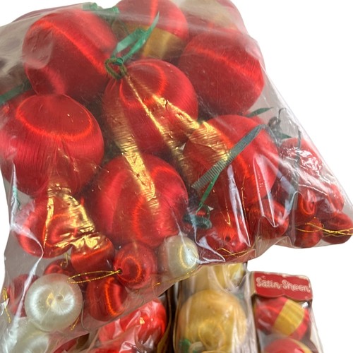 Doppelt gewickelter Satin Glanz Christbaumschmuck rot & gold gesponnen Satin - Bild 8 von 13