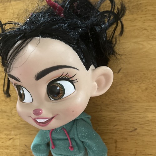 Muñeca Vanellope Von Schweetz Talking Disney Wreck It Ralph 11-12" - Imagen 2 de 13