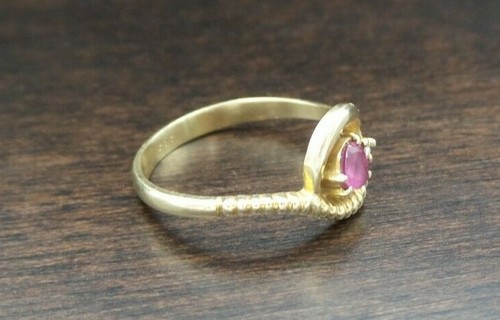 Beautiful Vintage Solid 14K Yellow Gold, Diamond & Ruby Anniversary Ring - 7 - Picture 7 of 8