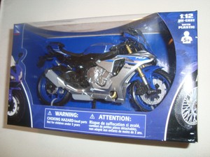 MINIATURE MOTO YAMAHA YZF R1 BLUE 1//12 MAISTO NEW IN BOX