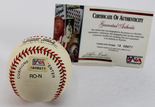 Hank Aaron Autographed/Signed ONL Baseball (PSA/DNA) - Picture 7 of 7