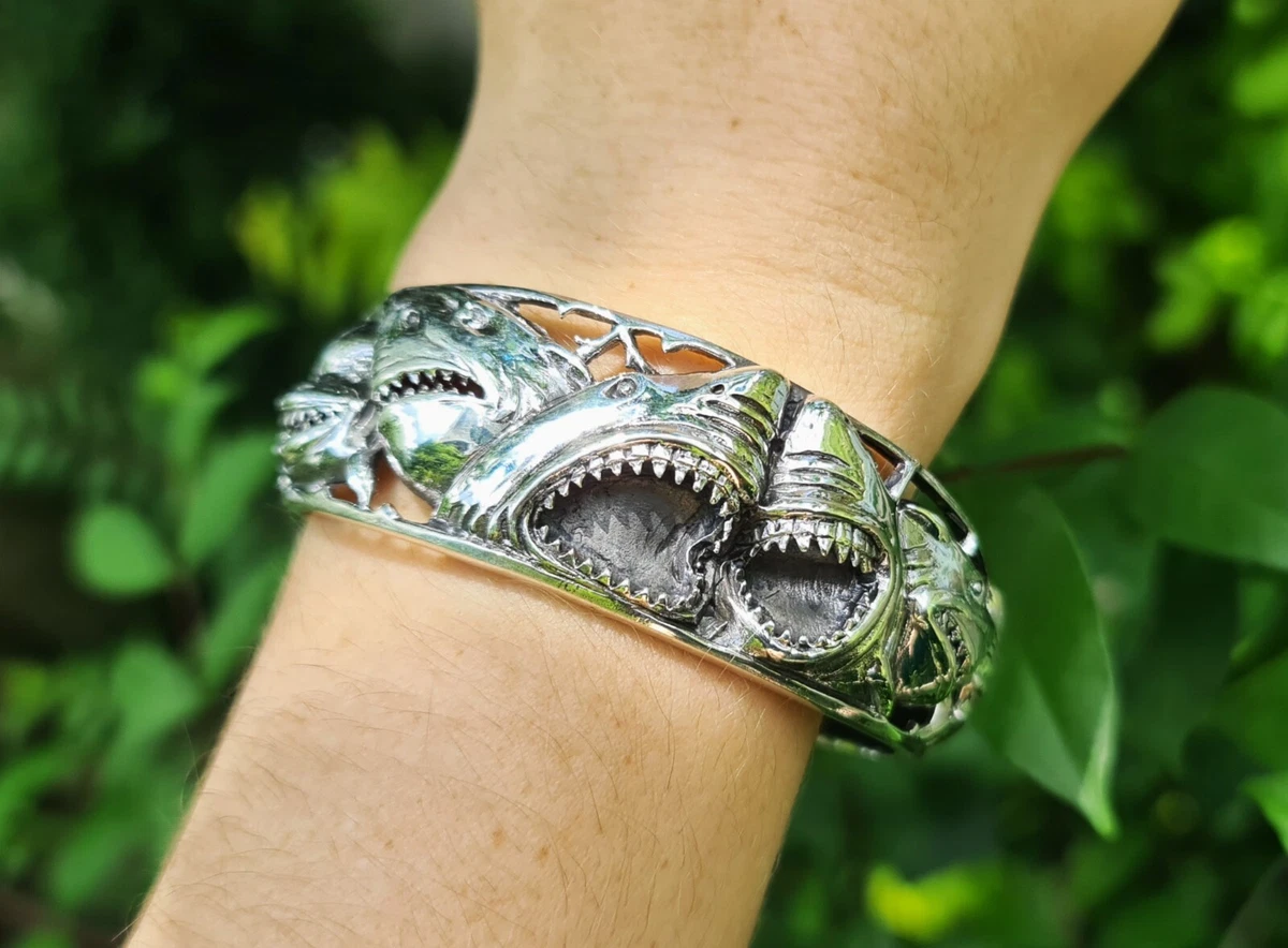 Silver shark best sale bracelet