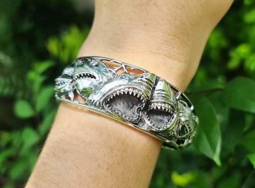 Shark Attack Bracelet STERLING SILVER 925 Shark Cuff Large Sharks Teeth - Picture 2 of 12