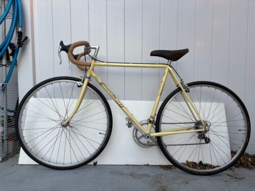 Bianchi Vintage Road Bike / Yellow / Made in Japan - Picture 2 of 9