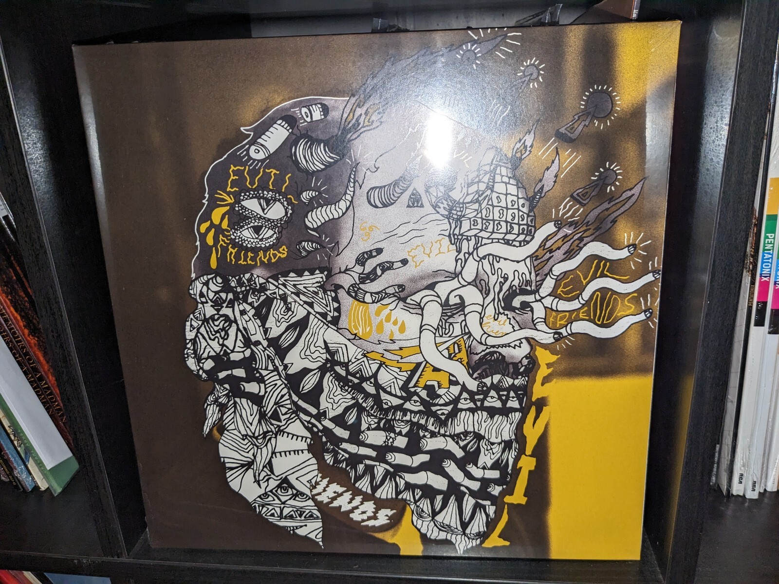 Portugal the Man - ЗЛЫЕ ДРУЗЬЯ - Виниловая ПЛАСТИНКА - НОВАЯ И ЗАПЕЧАТАННАЯ!!