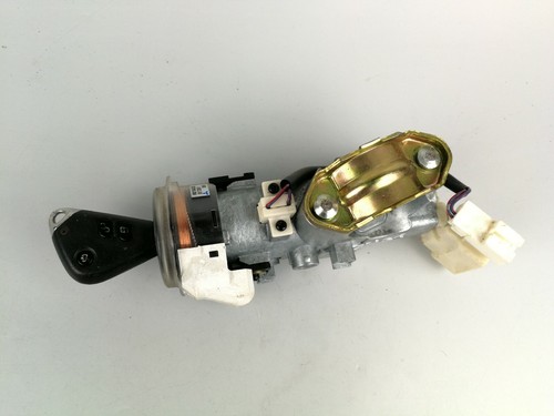 2004 - 2007 Subaru Outback Engine Ignition Start Lock With Key Assem 88215AG000 - Picture 4 of 8