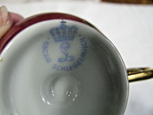Vintage Oscar Schlegelmilch - Burgundy & Gold Demitasse Cup and Saucer - Picture 3 of 6
