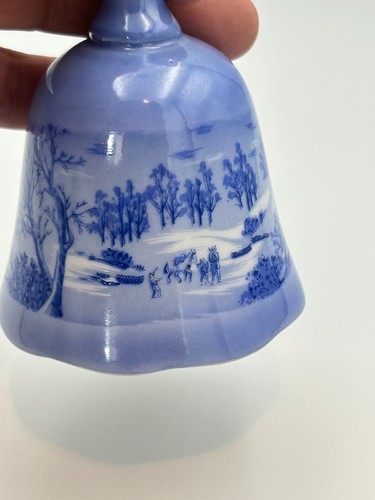 1977 American Treasury Currier & Ives Copenhagen Bell Series Bell No. 07104 - Picture 7 of 12