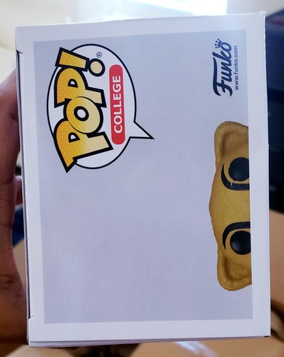 Funko POP! College Mascots Washington UNIVERSITY Butch T Cougar #19 VAULTED *DB  - Picture 7 of 17