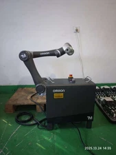 Omron ||Adept  TM5-900 cooperative robot