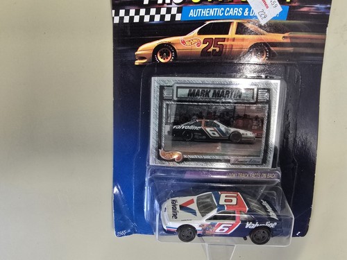 Hot Wheels Die-Cast #2565 - Pro Circuit Authentic Cars & Drivers: MARK MARTIN - Picture 2 of 6