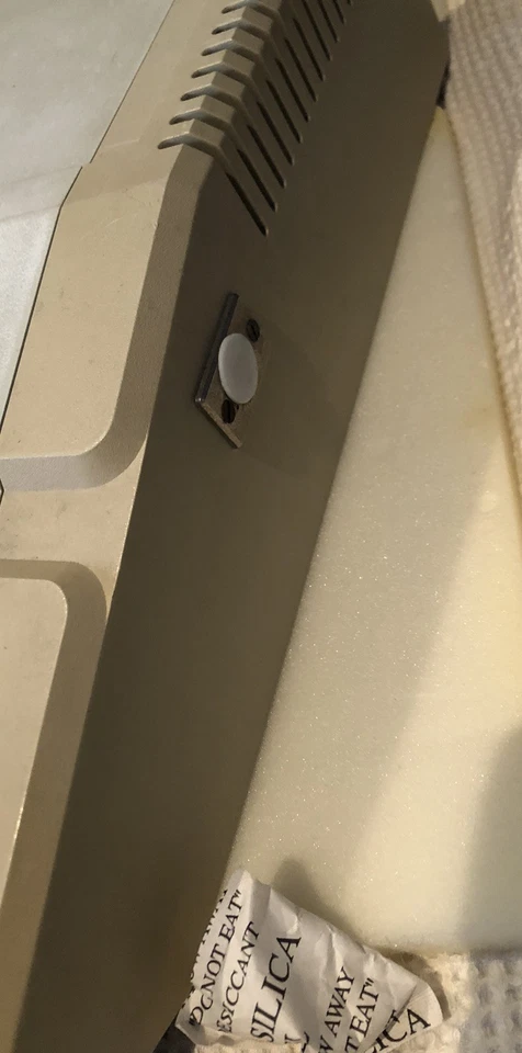 Vintage Apple IIe 2e PAL enhanced 128kb orig case + DAN2 hdd card software card - image 3 of 4