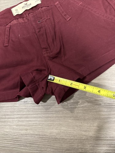 Hollister Womens Maroon Cuffed Low rise Shorts Sz 00 W 23 - Picture 3 of 5
