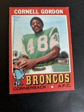 1971 Topps Football #256 Cornell Gordon EX/EX+ Denver Broncos North Carolina A&T
