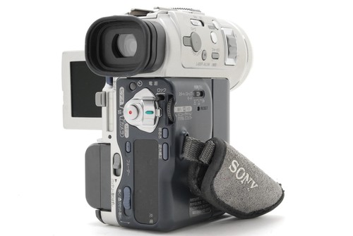 [N.MINT w/Bag]Sony Handycam DCR-PC100 Mini DV Camcorder Carl Zeiss Lens Japan - Picture 6 of 9