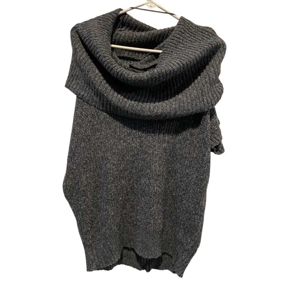 Suéter Mac & Jac Cuello Capucha Manga Corta Pequeño Acanalado Tejido Relajado De Gran Tamaño Foto 4 de 4