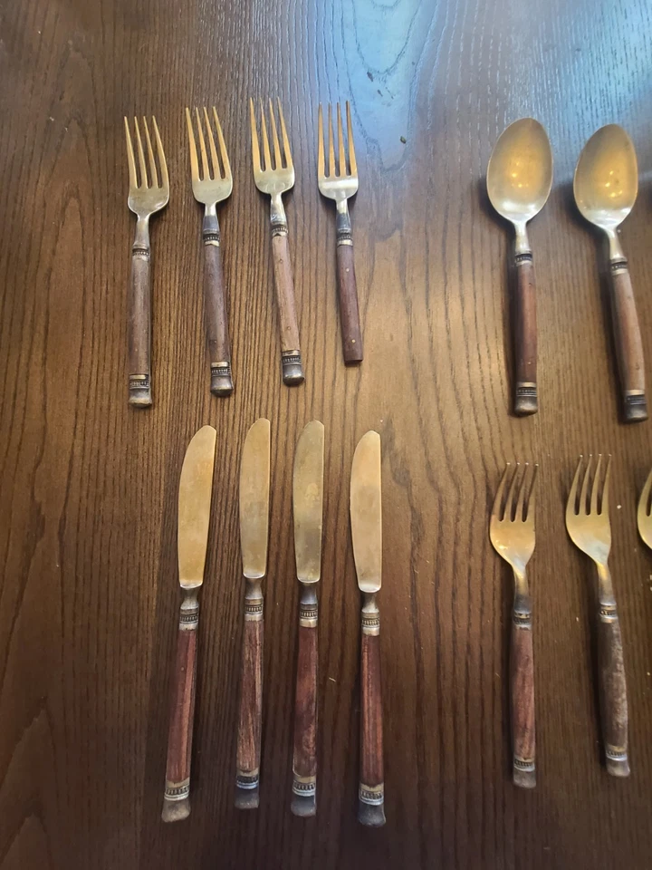 Juego de cubiertos y juego de servir Pottery Barn dorado bronce envejecido palo de rosa Foto 4 de 4