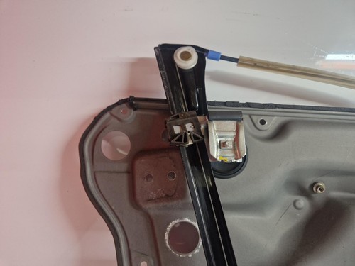 VOLKSWAGEN GOLF WINDOW REGULATOR FRONT DRIVER SIDE OFFSIDE RH 2003 5 DOOR HATCH - Picture 14 of 18