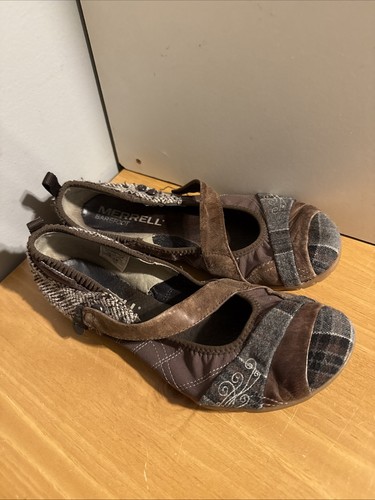 Women’s Size 7.5 Brown Merrell Barefoot Front Strap Shoes