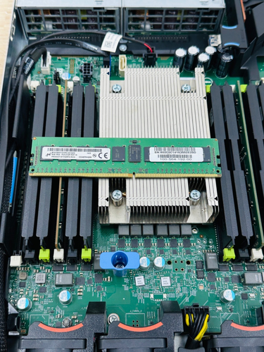 Dell E26S POWEREDGE R630 64GB RAM Intel XEON E5-2623V3 | 8 Drive Bay Rack Server - Picture 12 of 19