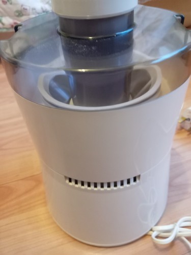 Russell Hobbs Classic White Range Entsafter Model No 9915 Neu & unbenutzt - Bild 4 von 6