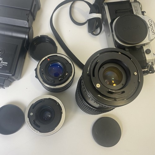 Canon AE-1 analoge Kleinbildkamera Kit 50 mm 70–210 mm Objektive Blitz & Tasche ungetestet - Bild 11 von 21