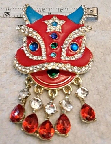 Chinese Dancing Lion Head Brooch Red With Clear Red & Blue Rhinestones & Enamel - Picture 4 of 4