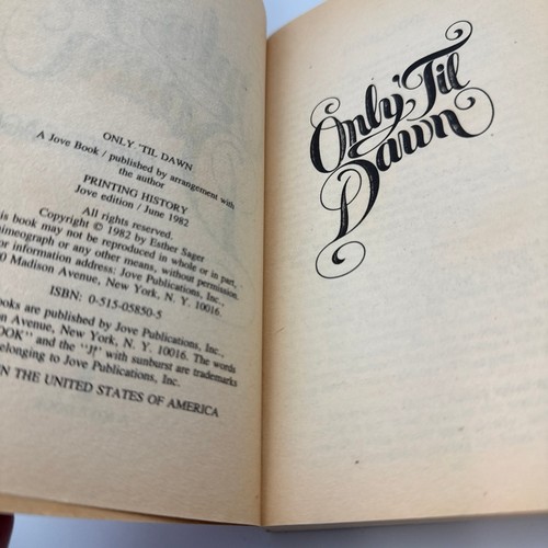 Esther Sager Bundle Chasing Rainbows & Only ‘Til Dawn Vintage Romance Paperbacks - Picture 9 of 9