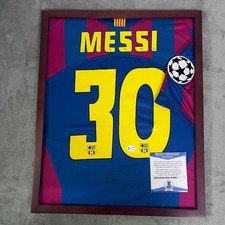 Lionel Messi 30 Signed Framed Barcelona Jersey Beckett COA 35x50cm Display