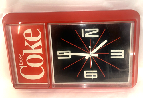 Vintage Enjoy Coke Coca Cola 1984 elektrische 23 x 13 x 3 Zoll dicke Wanduhr - funktioniert - Bild 1 von 8
