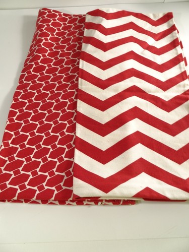 Twinkle by Wenlan Red White Chevron Print Pillowcases Set of 2 NEW - Picture 8 of 9