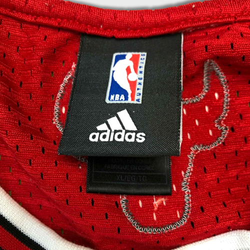 Vintage Adidas Ben Wallace Chicago Bulls Jersey Mens XL Red Basketball NBA - Picture 7 of 8