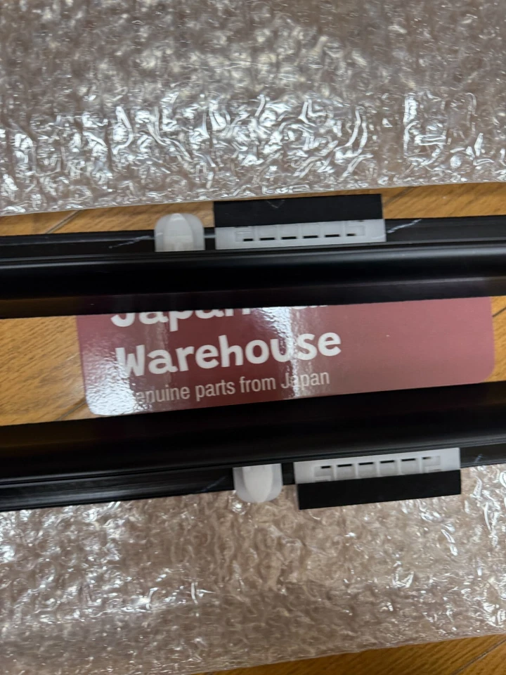 Genuine HONDA S2000 Door Window Molding Left Right 72410-S2A-023 72450-S2A-023 - Изображение 3 из 4