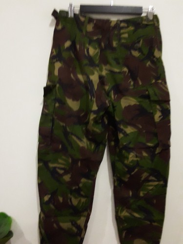 Army Cargo Pants Mens Camo Size W30 Tactical Combat Vintage Australian - Foto 14 di 18