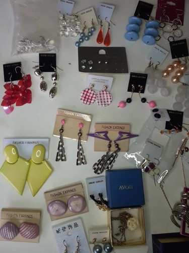 Fashion Jewelry Lot NEW Earrings Necklaces Chains Costume Art Crafts Wear Resell - Picture 4 of 6