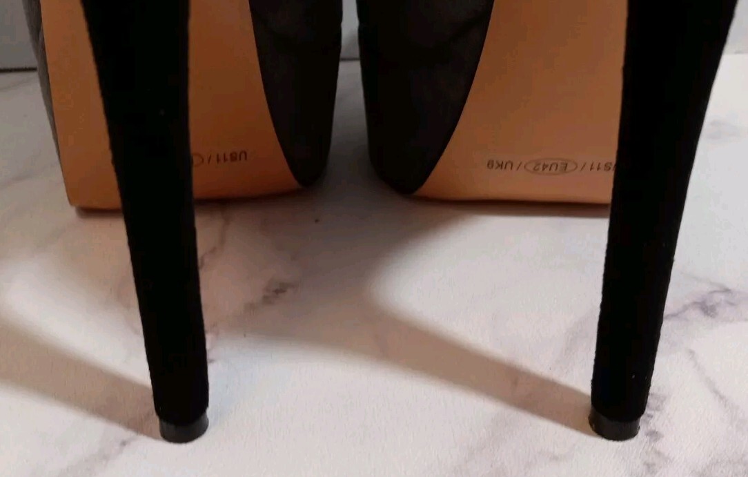 Foto 4 di 23