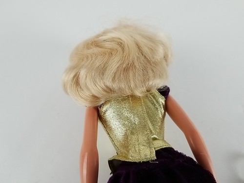 Used VTG 1976 Barbie Mattel With Gold/Purple Dress Party Fashion Avenue #18155 - Picture 9 of 15