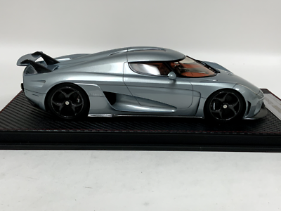 1/18 FrontiArt Avant Koenigsegg Regera in Light Blue Leather Base