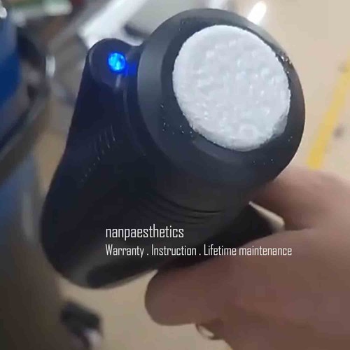 Máquina de spa micro facial de radiofrecuencia dorada fraccional M8 martillo frío - Imagen 3 de 25