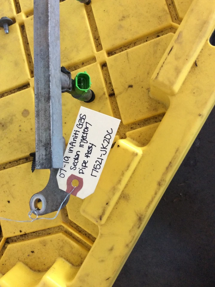 Conjunto de inyector/tubo Infiniti G35 sedán 07-19 17521-JK20C 16600-JK20A Foto 2 de 3