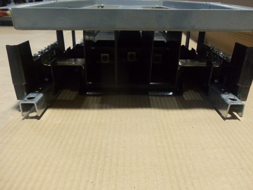 New Square D NF430L1 Panelboard Interior 125A 600Y/347V 3 Phase 4 Wire - Picture 7 of 12